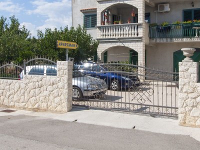 Apartment Two bedroom apartment with terrace and sea view Grebaštica, Šibenik A-11572-b - Outdoor photo 8