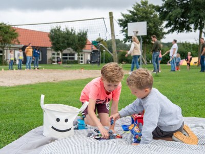 Bungalow For 10 people in the holiday resort Broedershoek - Outdoor photo 2