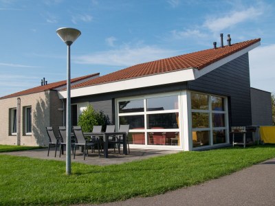 Bungalow For 10 people in the holiday resort Broedershoek - Outdoor photo 6