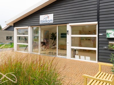 Bungalow For 10 people in the holiday resort Broedershoek - Outdoor photo 10