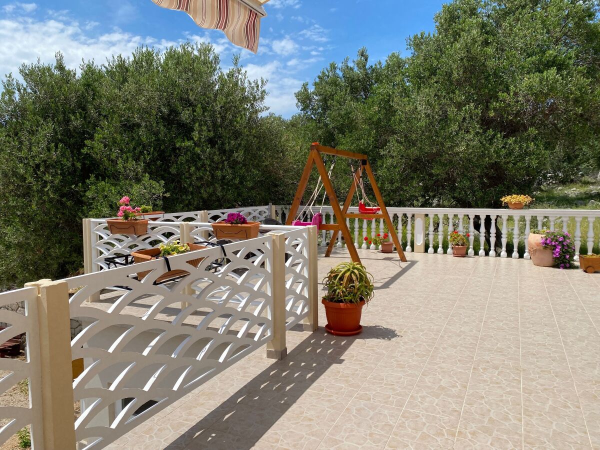 Apartment Two bedroom apartment with terrace and sea view Lun, Pag A-11781-d - Outdoor photo 4