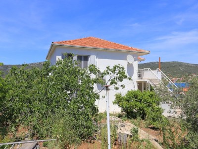 Apartment Apartments by the sea Vinišće, Trogir - 11029 - Outdoor photo 6