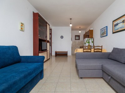 Apartment One bedroom apartment with balcony and sea view Mimice, Omiš A-11045-a - Outdoor photo 10