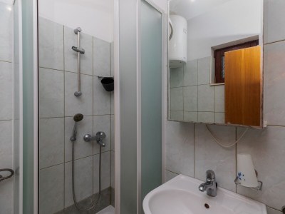 Apartment One bedroom apartment with balcony and sea view Mimice, Omiš A-11045-a - Outdoor photo 19