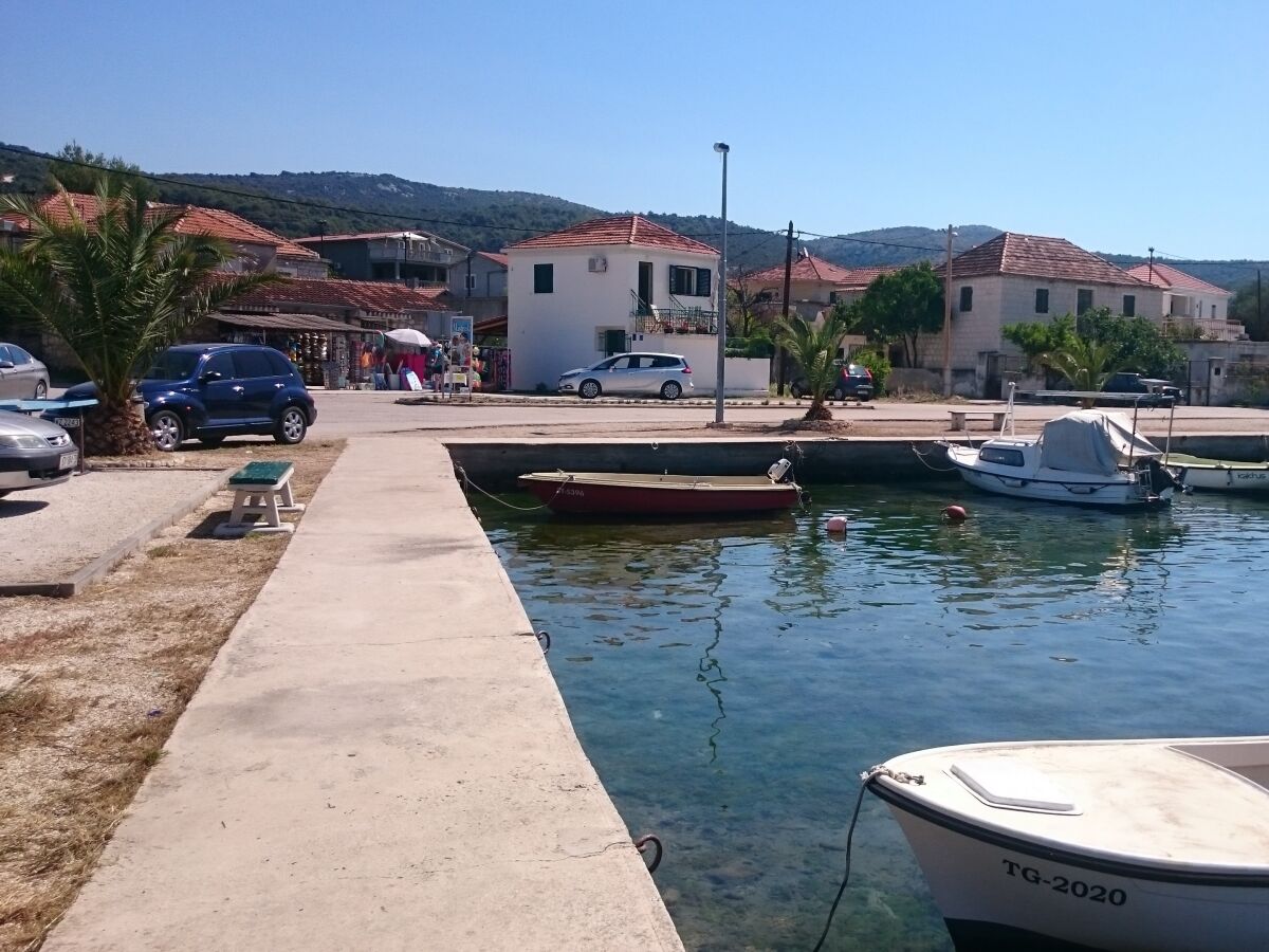 Holiday house Two bedroom house near beach Vinišće, Trogir K-12066 - Outdoor photo 3