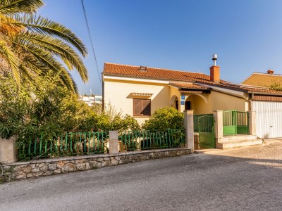 Apartment Two bedroom apartment with terrace Mali Lošinj, Lošinj A-12551-a - Outdoor photo 2