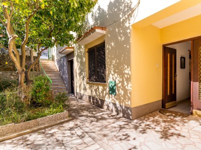 Apartment Two bedroom apartment with terrace Mali Lošinj, Lošinj A-12551-a - Outdoor photo 8