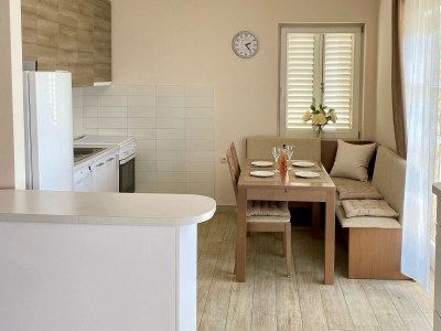 Apartment Two bedroom apartment with terrace and sea view Starigrad, Paklenica A-12939-a - Outdoor photo 10