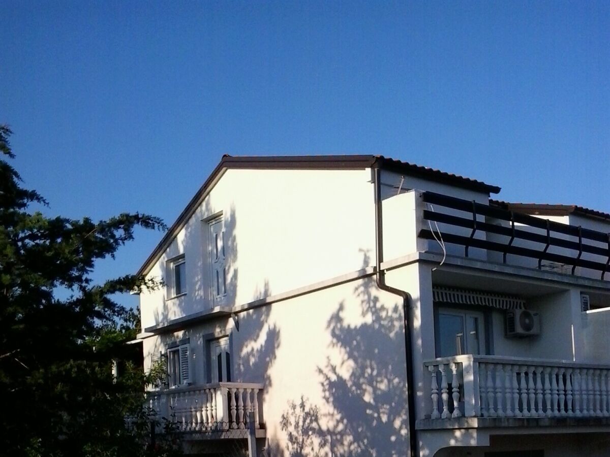 Apartment One bedroom apartment with terrace Novi Vinodolski A-15292-b - Outdoor photo 4