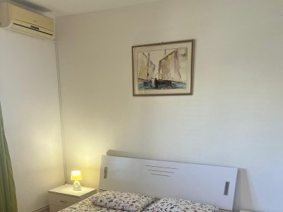 Apartment Three bedroom apartment with terrace and sea view Supetar, Brač A-13165-b - Outdoor photo 12