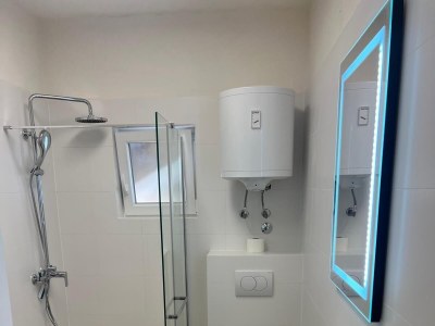 Apartment Three bedroom apartment with terrace and sea view Supetar, Brač A-13165-b - Outdoor photo 15