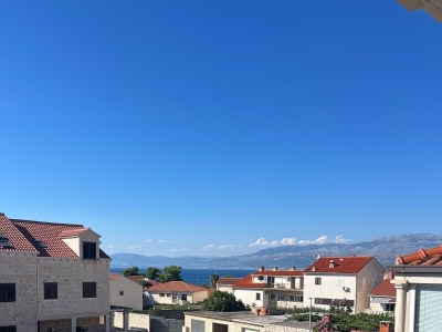 Apartment Three bedroom apartment with terrace and sea view Supetar, Brač A-13165-b - Outdoor photo 22
