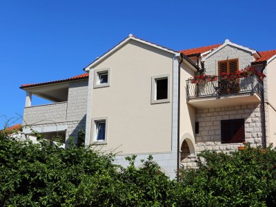 Apartment Three bedroom apartment with terrace and sea view Supetar, Brač A-13165-b - Outdoor photo 23