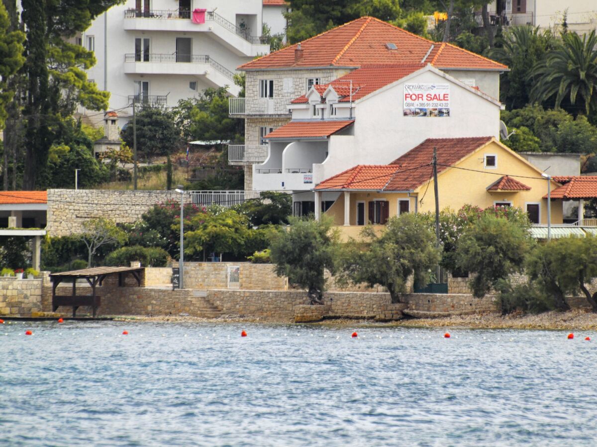 Apartment Two bedroom apartment near beach Sutivan, Brač A-15617-a - Outdoor photo 3