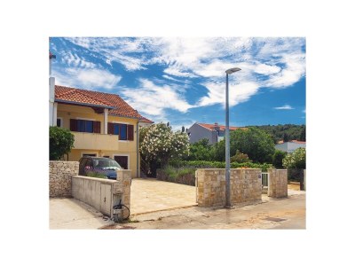 Apartment Two bedroom apartment near beach Sutivan, Brač A-15617-a - Outdoor photo 6