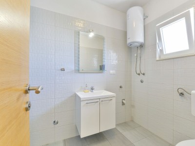 Apartment Two bedroom apartment near beach Nin, Zadar A-13172-d - Outdoor photo 16