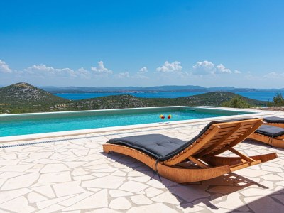 Holiday house Two bedroom house with terrace and sea view Cove Triluke, Pašman K-13577 - Outdoor photo 21