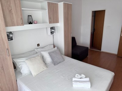 Apartment Two bedroom apartment with terrace Lopar, Rab A-14070-b - Outdoor photo 13