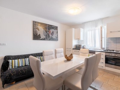 Apartment Three bedroom apartment with balcony and sea view Lopar, Rab A-14070-d - Outdoor photo 8