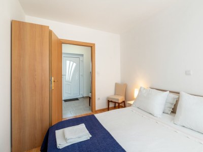 Apartment Three bedroom apartment with balcony and sea view Lopar, Rab A-14070-d - Outdoor photo 9