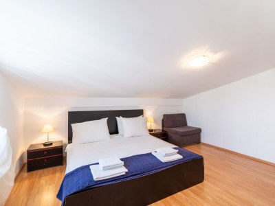 Apartment Three bedroom apartment with balcony and sea view Lopar, Rab A-14070-d - Outdoor photo 10