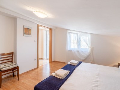 Apartment Three bedroom apartment with balcony and sea view Lopar, Rab A-14070-d - Outdoor photo 11