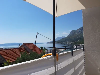 Apartment Studio flat with balcony and sea view Gradac, Makarska AS-15642-b in Gradac - Apartment