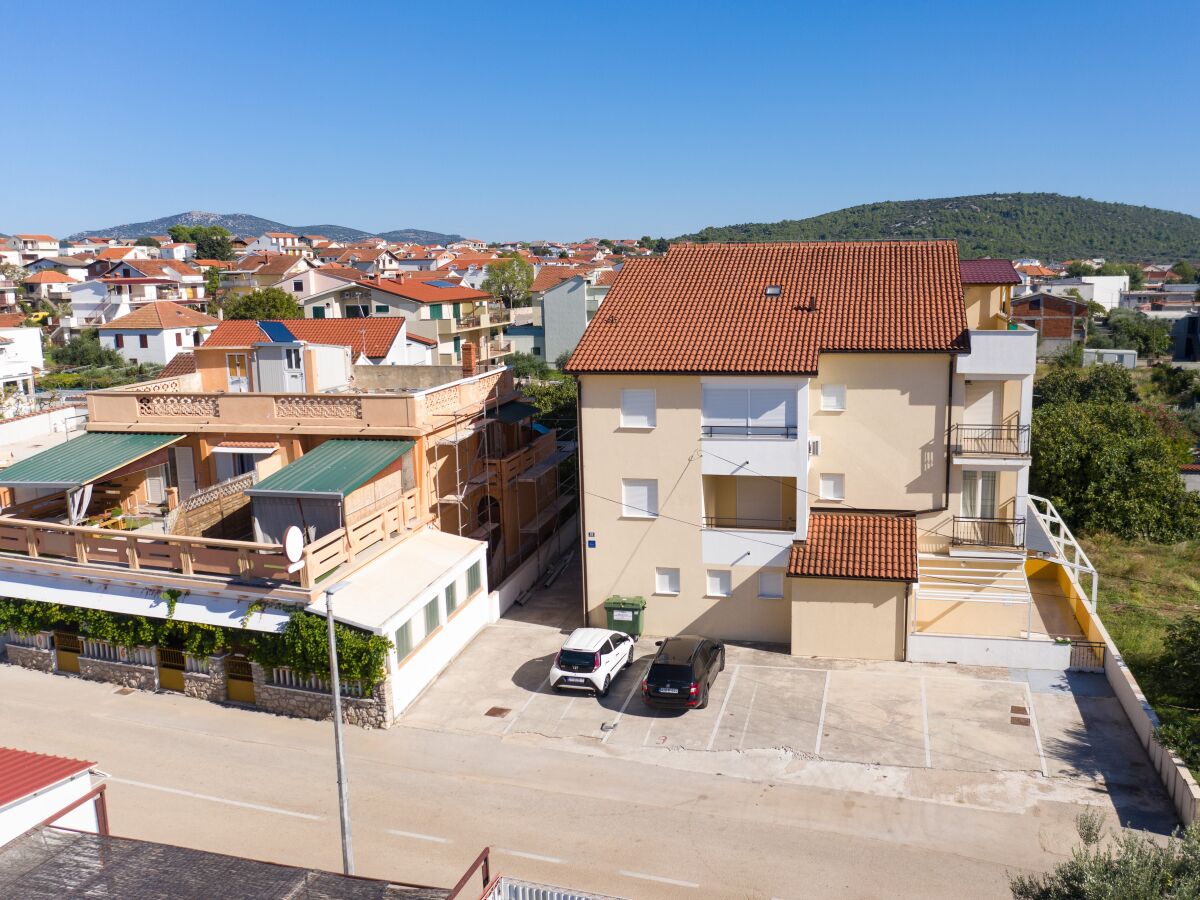 Apartment Apartments by the sea Pirovac, Šibenik - 15659 - Apartments by the sea Pirovac, Šibenik - 15659 - Outdoor photo 2