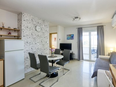 Apartment Apartments by the sea Pirovac, Šibenik - 15659 - Apartments by the sea Pirovac, Šibenik - 15659 - Outdoor photo 7