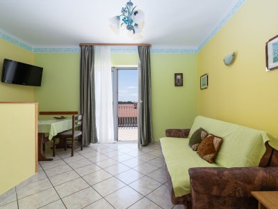 Apartment One bedroom apartment with terrace and sea view Rab A-14120-a - Outdoor photo 15