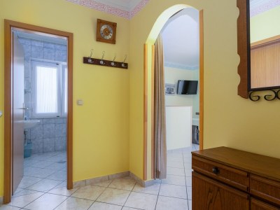 Apartment One bedroom apartment with terrace and sea view Rab A-14120-a - Outdoor photo 31