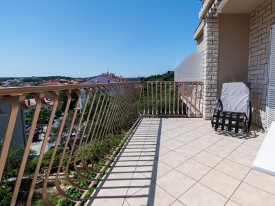Apartment One bedroom apartment with terrace and sea view Rab A-14120-a - Outdoor photo 34