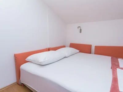 Apartment One bedroom apartment near beach Brist, Makarska A-15714-e - Outdoor photo 10