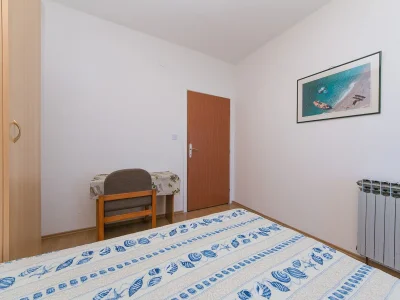 Apartment One bedroom apartment near beach Brist, Makarska A-15714-e - Outdoor photo 16