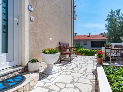 Apartment One bedroom apartment with balcony and sea view Rab A-14120-b - Outdoor photo 7