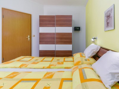 Apartment One bedroom apartment with balcony and sea view Rab A-14120-b - Outdoor photo 23