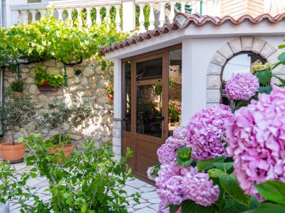 Apartment Two bedroom apartment with balcony and sea view Rab A-14120-c - Outdoor photo 6