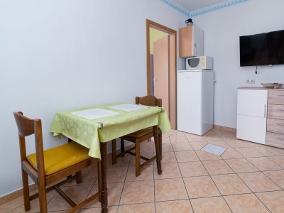 Apartment Two bedroom apartment with balcony and sea view Rab A-14120-c - Outdoor photo 16
