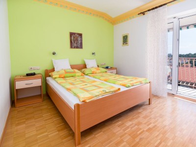 Apartment Two bedroom apartment with balcony and sea view Rab A-14120-c - Outdoor photo 21