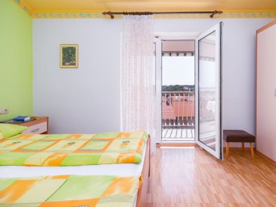 Apartment Two bedroom apartment with balcony and sea view Rab A-14120-c - Outdoor photo 25