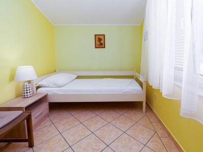 Apartment Two bedroom apartment with balcony and sea view Rab A-14120-c - Outdoor photo 27