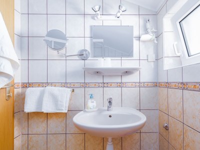 Apartment Two bedroom apartment with balcony and sea view Rab A-14120-c - Outdoor photo 33