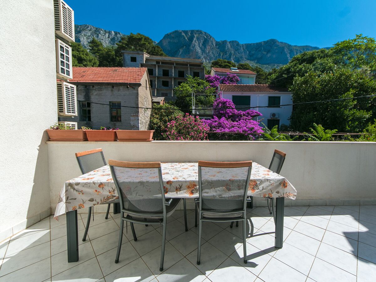 Apartment Studio flat near beach Brist, Makarska AS-15714-d