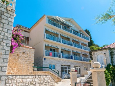 Apartment Studio flat near beach Brist, Makarska AS-15714-d - Outdoor photo 2