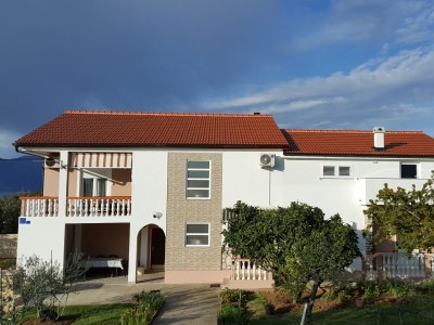 Apartment One bedroom apartment with terrace Vrsi, Zadar A-14211-b - Outdoor photo 2