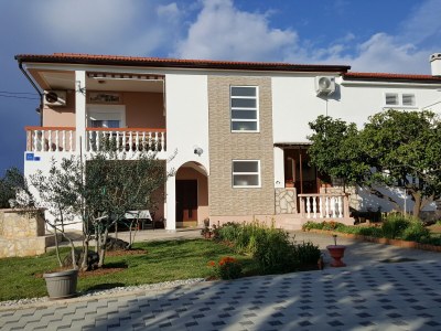 Apartment One bedroom apartment with terrace Vrsi, Zadar A-14211-b - Outdoor photo 4