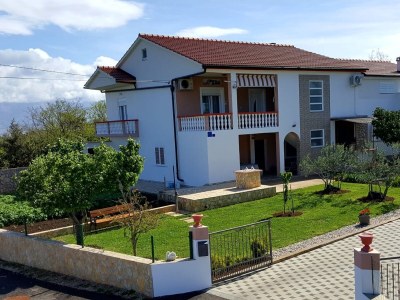 Apartment One bedroom apartment with terrace Vrsi, Zadar A-14211-b - Outdoor photo 6