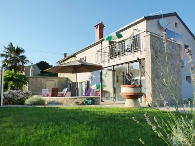 Holiday house Three bedroom house with terrace Skrbcici, Krk K-16084 in Krk - Holiday house