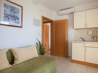 Apartment One bedroom apartment with terrace and sea view Tučepi, Makarska A-14457-a - Outdoor photo 16