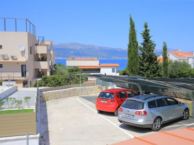 Apartment One bedroom apartment with terrace and sea view Slatine, Čiovo A-16131-d - Outdoor photo 11